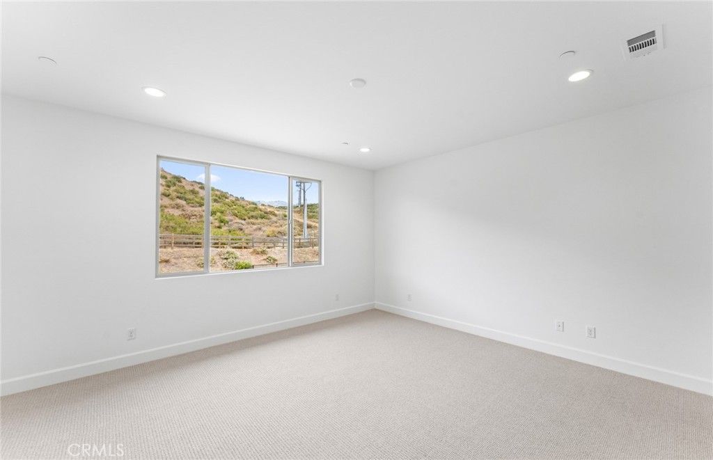 Image 29 of property listing at 11814 Canoga Avenue, Chatsworth, CA 91311