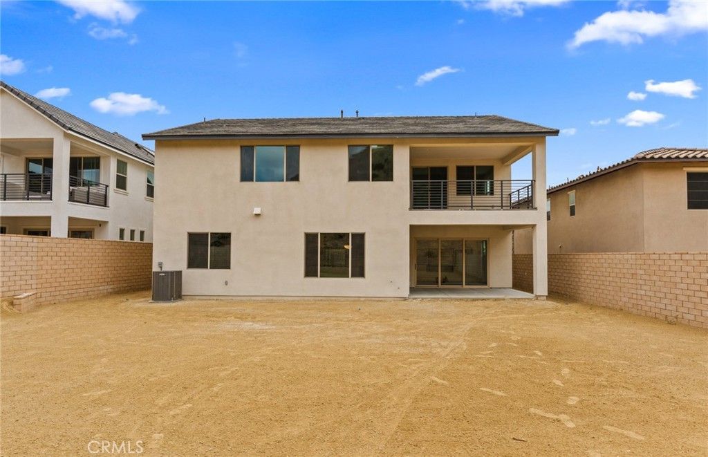 Image 43 of property listing at 11814 Canoga Avenue, Chatsworth, CA 91311