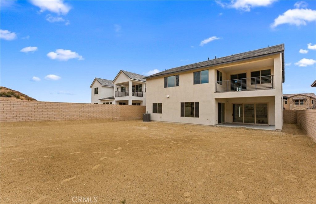 Image 44 of property listing at 11814 Canoga Avenue, Chatsworth, CA 91311