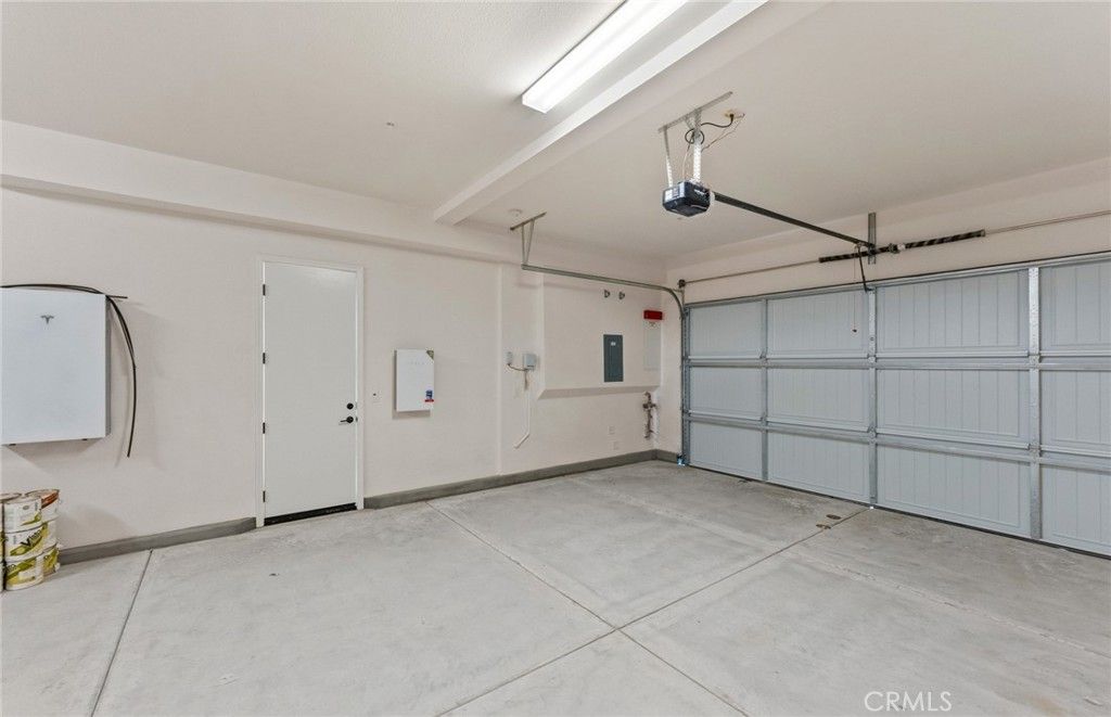 Image 45 of property listing at 11814 Canoga Avenue, Chatsworth, CA 91311