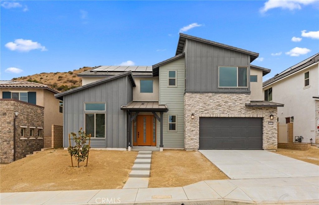 Image 46 of property listing at 11814 Canoga Avenue, Chatsworth, CA 91311
