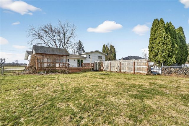 4546 E Berry Road, Pleasant Lake, MI 49272