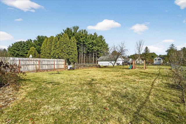 4546 E Berry Road, Pleasant Lake, MI 49272