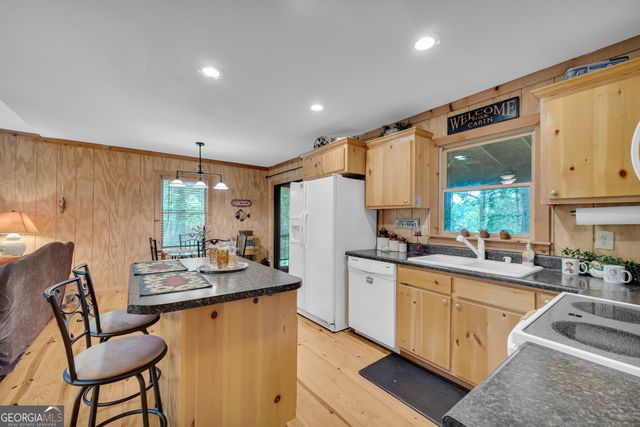 148 Lakeside Hills Road, Martin, GA 30557