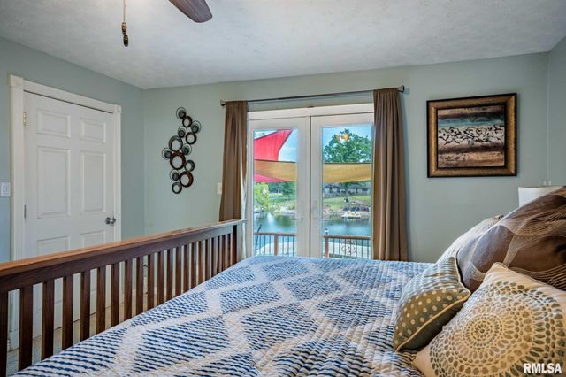 622 Dongola Court, Creal Springs, IL 62922