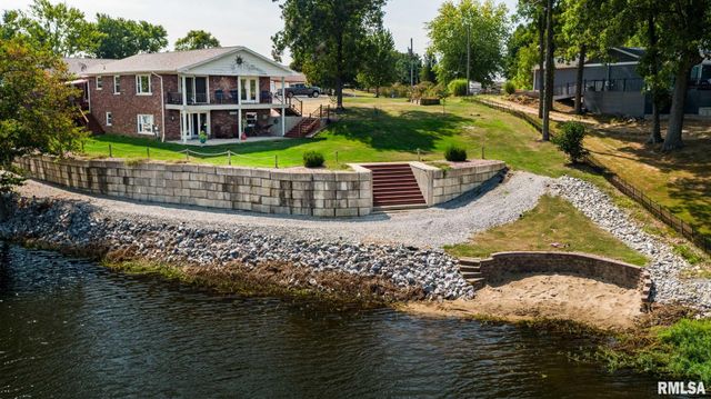 622 Dongola Court, Creal Springs, IL 62922