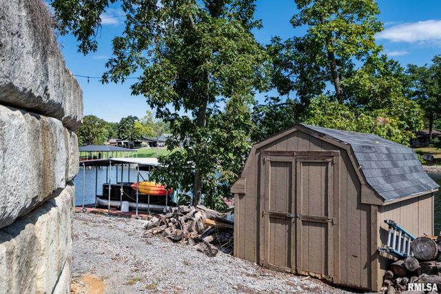 622 Dongola Court, Creal Springs, IL 62922