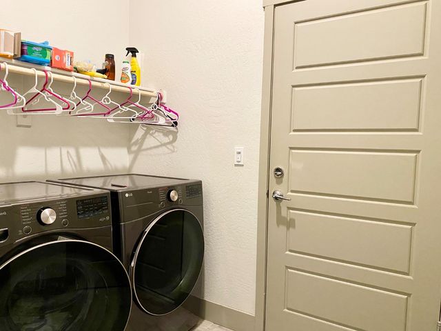 2404 W Bristol Lane, Hanford, CA 93230