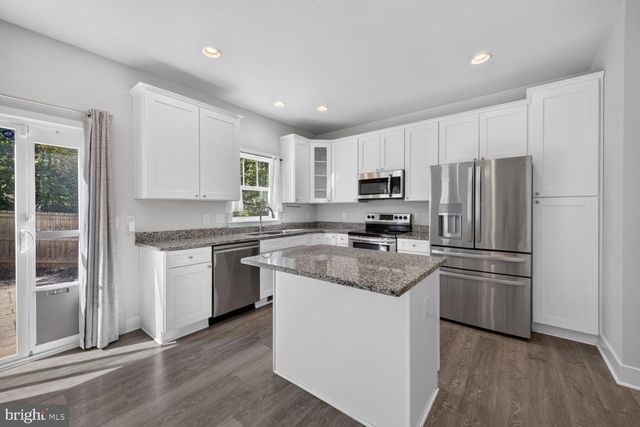 75 HILLCREST DR, Stafford, VA 22556