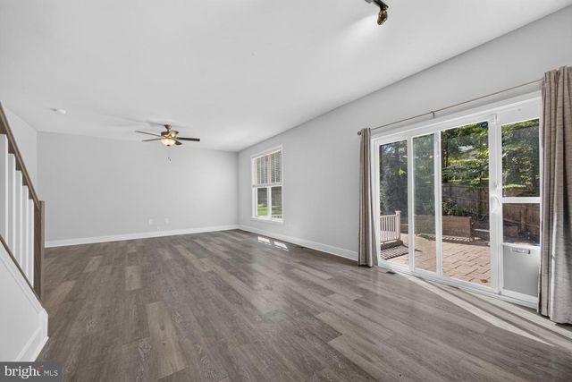 75 HILLCREST DR, Stafford, VA 22556
