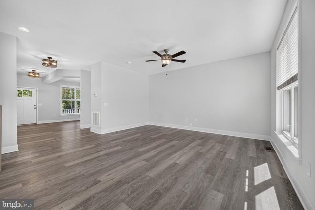 75 HILLCREST DR, Stafford, VA 22556