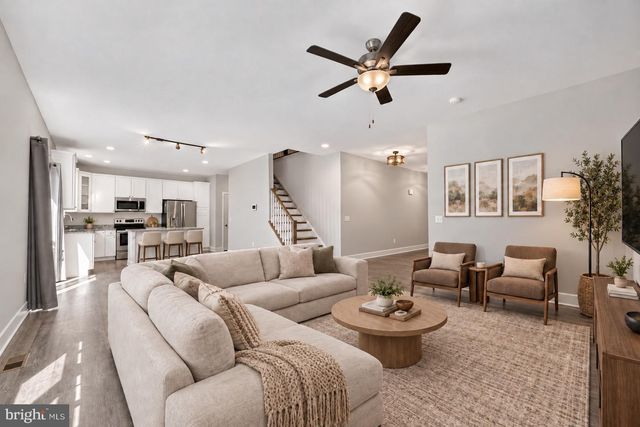 75 HILLCREST DR, Stafford, VA 22556