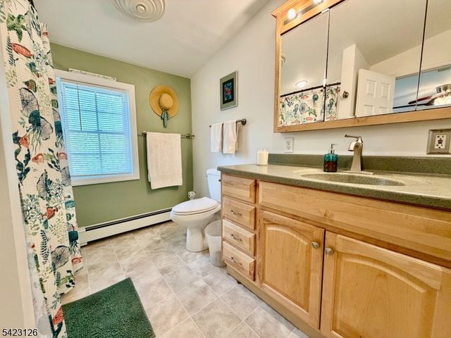 43 Newton Rd, Wayne Twp., NJ 07470