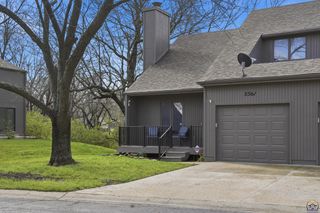5561 SW Stonegate CT, Topeka, KS 66606