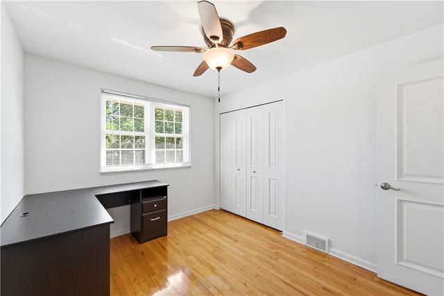 998 Jefferson Heights Rd, Penn Hills, PA 15235
