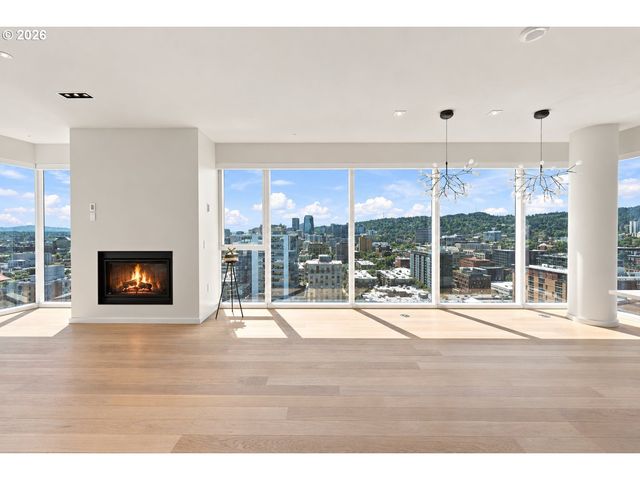 1075 Nw NORTHRUP St 2015, Portland, OR 97209