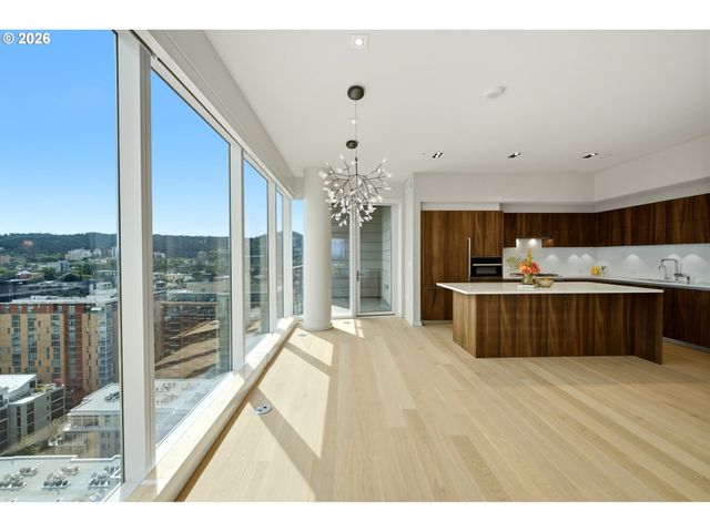 1075 Nw NORTHRUP St 2015, Portland, OR 97209
