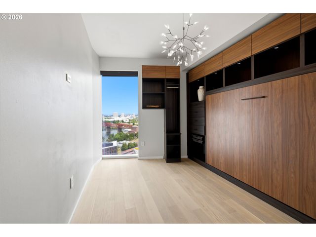 1075 Nw NORTHRUP St 2015, Portland, OR 97209