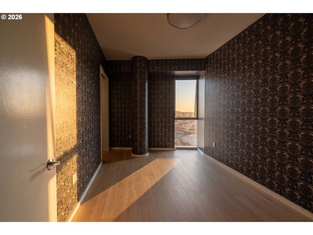 1075 Nw NORTHRUP St 2015, Portland, OR 97209
