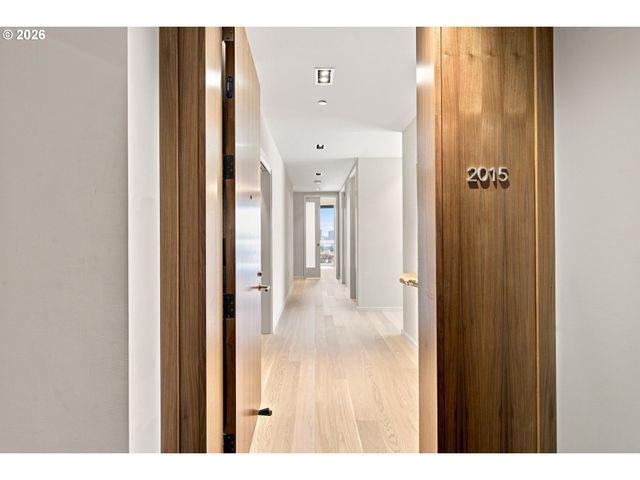 1075 Nw NORTHRUP St 2015, Portland, OR 97209
