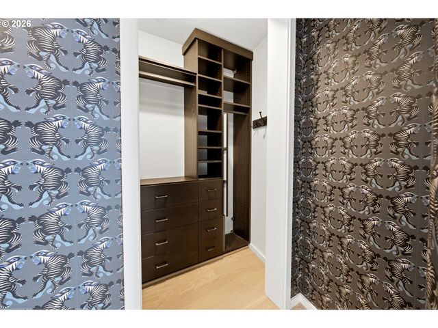 1075 Nw NORTHRUP St 2015, Portland, OR 97209