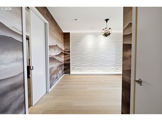 1075 Nw NORTHRUP St 2015, Portland, OR 97209