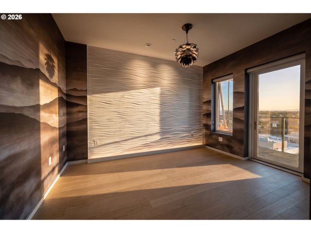 1075 Nw NORTHRUP St 2015, Portland, OR 97209