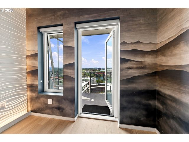 1075 Nw NORTHRUP St 2015, Portland, OR 97209