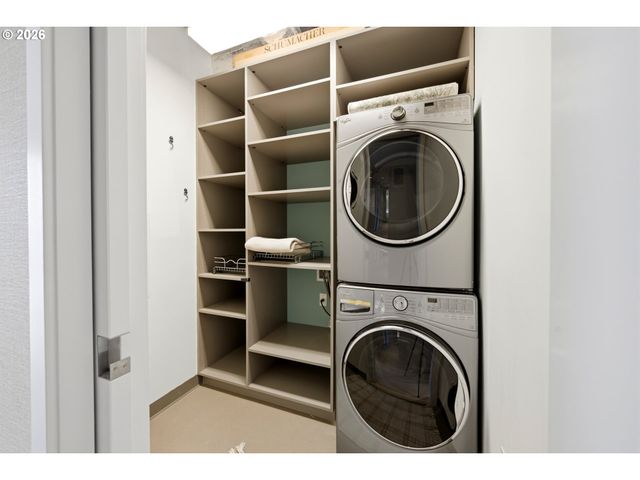 1075 Nw NORTHRUP St 2015, Portland, OR 97209