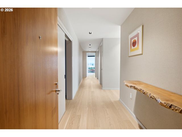 1075 Nw NORTHRUP St 2015, Portland, OR 97209