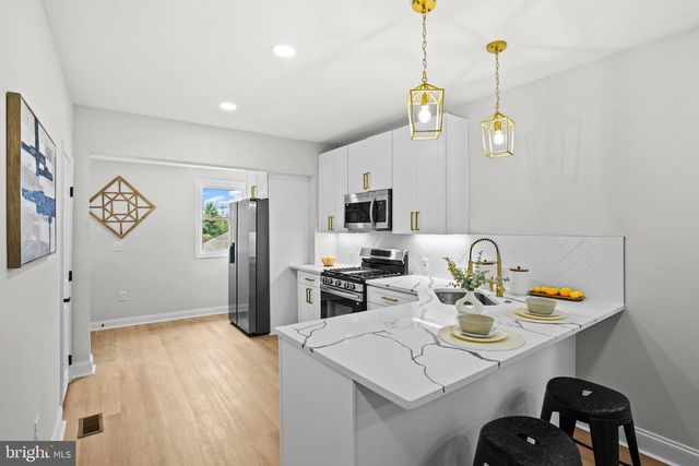 1905 FEATHERBED LN, Baltimore, MD 21207