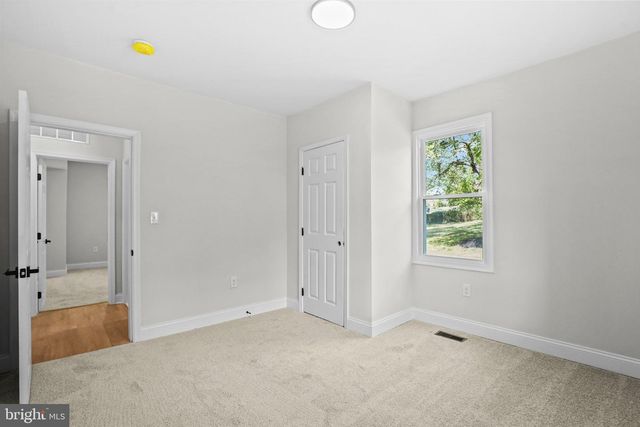 1905 FEATHERBED LN, Baltimore, MD 21207