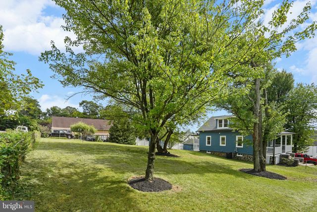 1905 FEATHERBED LN, Baltimore, MD 21207