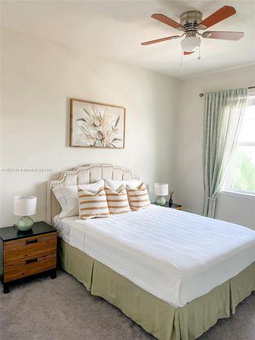 5100 Eucalyptus Dr 2, Hollywood, FL 33021