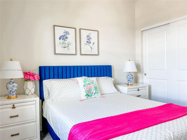 5100 Eucalyptus Dr 2, Hollywood, FL 33021