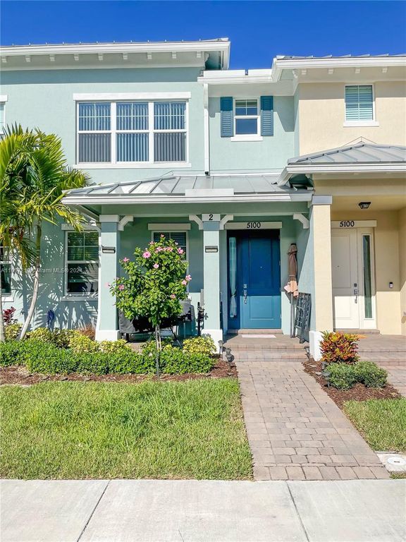 5100 Eucalyptus Dr 2, Hollywood, FL 33021