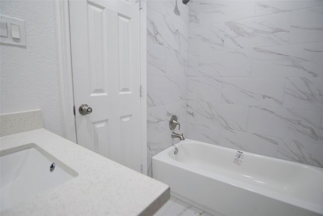 16634 David Glen Drive, Friendswood, TX 77546