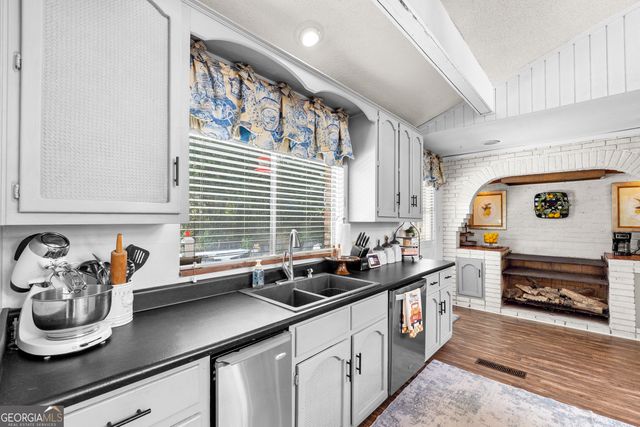 878 Captain Kell Drive, Macon, GA 31204