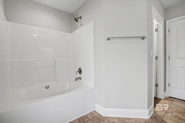 9011 Brookside Lane, Daphne, AL 36526