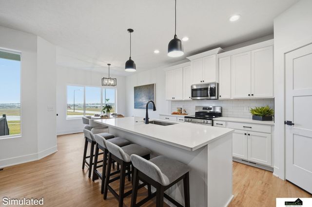 8601 S 49th Street, Lincoln, NE 68516