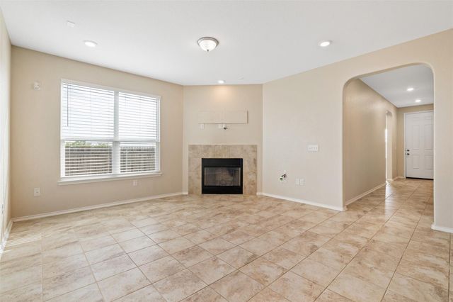 6300 Carriage Pines DR, Del Valle, TX 78617