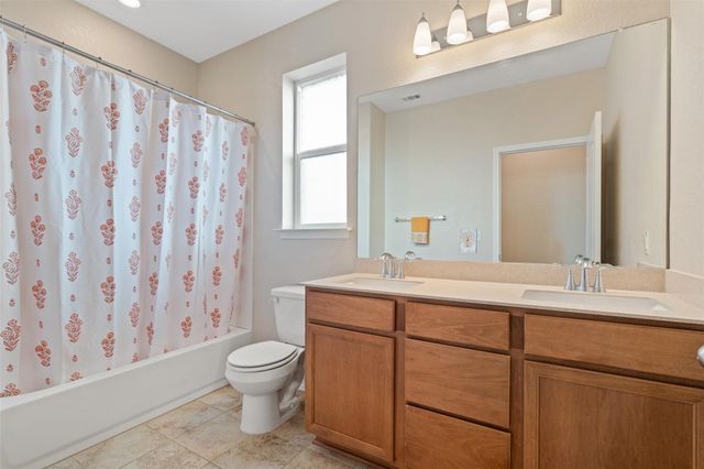 6300 Carriage Pines DR, Del Valle, TX 78617