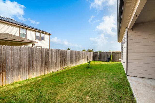 6300 Carriage Pines DR, Del Valle, TX 78617