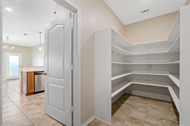 6300 Carriage Pines DR, Del Valle, TX 78617