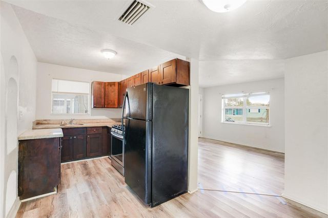 140 SE Serenata Court, Port St. Lucie, FL 34983