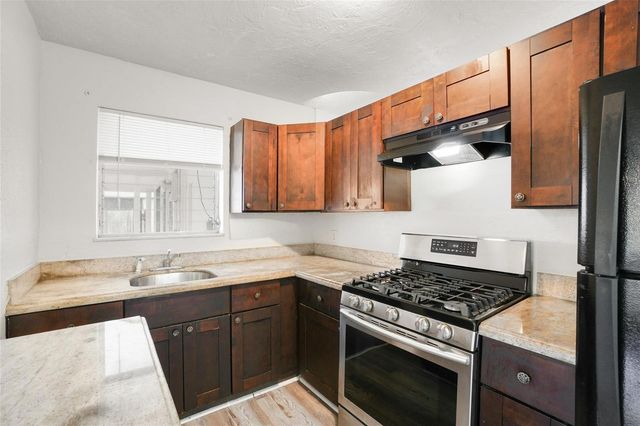 140 SE Serenata Court, Port St. Lucie, FL 34983