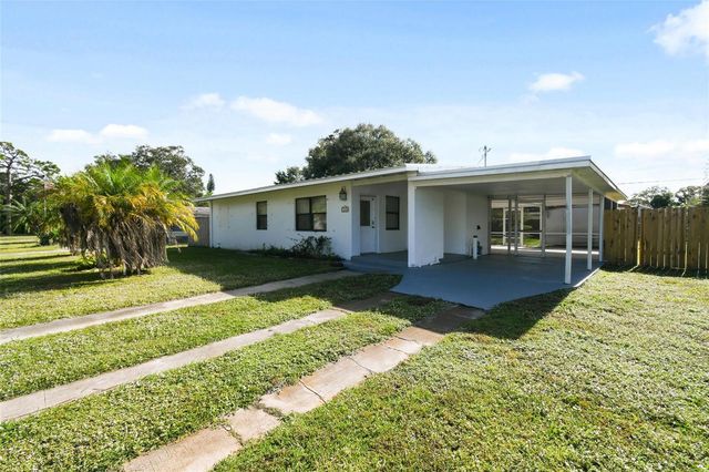 140 SE Serenata Court, Port St. Lucie, FL 34983
