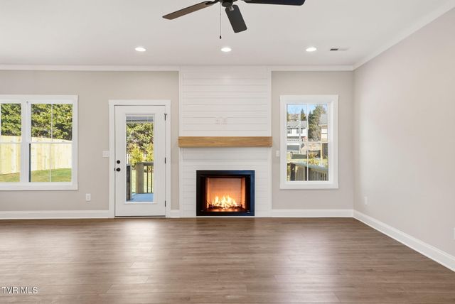 564 Catalina Court, Jonesborough, TN 37659