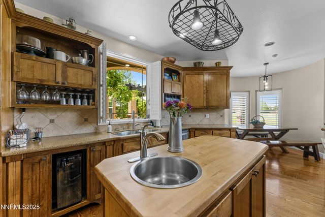 2880 Friar Rock Court, Sparks, NV 89436