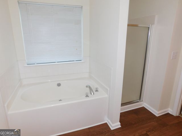 1595 Stephens Pond View, Loganville, GA 30052